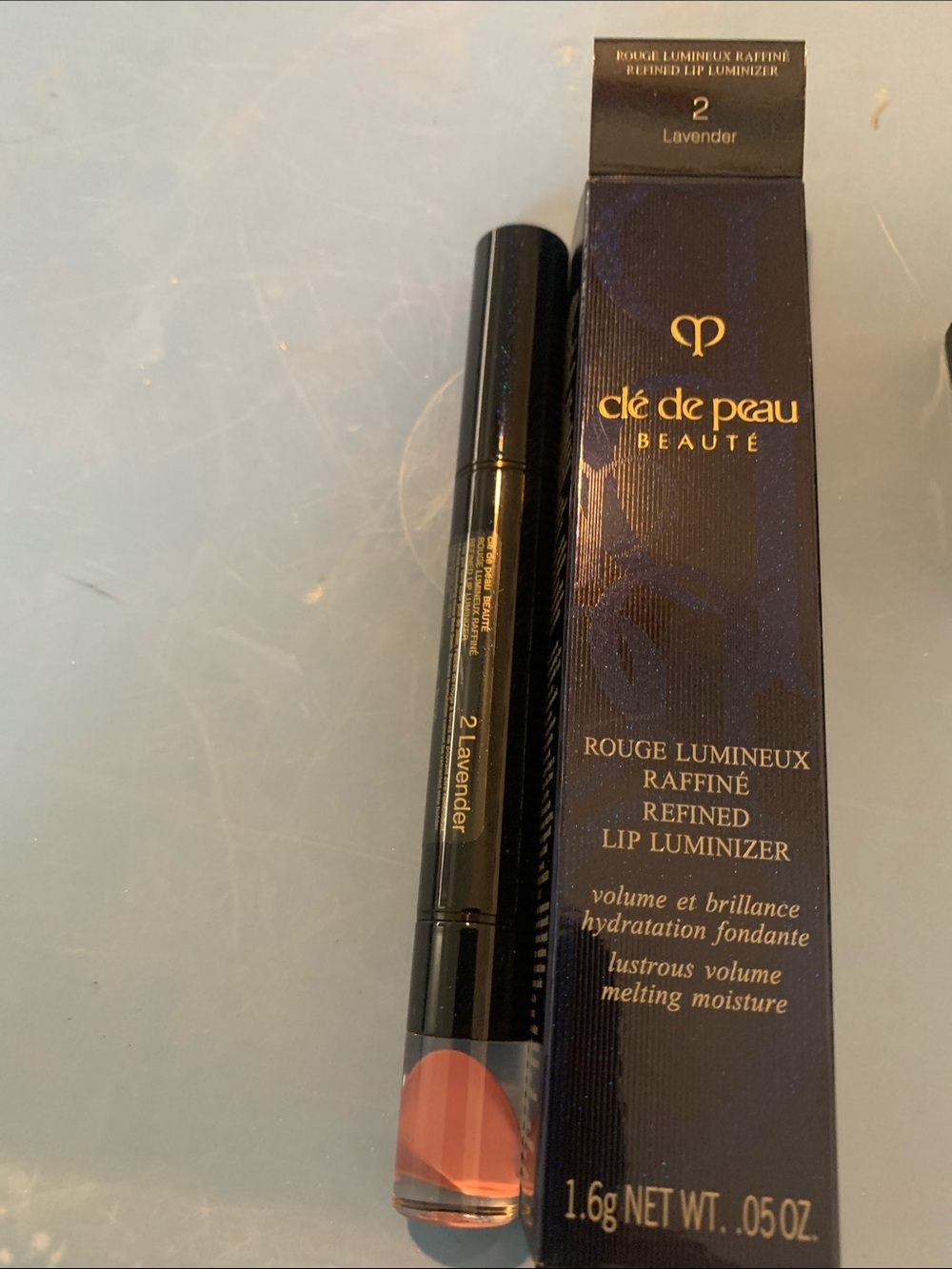 cle de peau Refined Lip Luminizer - Lavender Pink